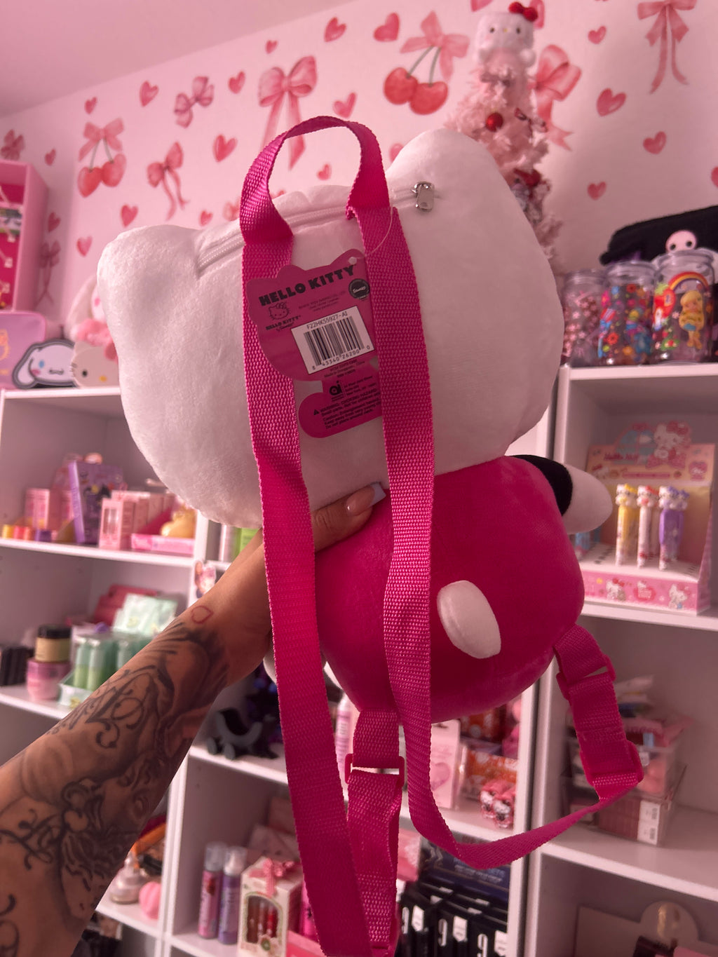 Hello Kitty, plush backpack ￼
