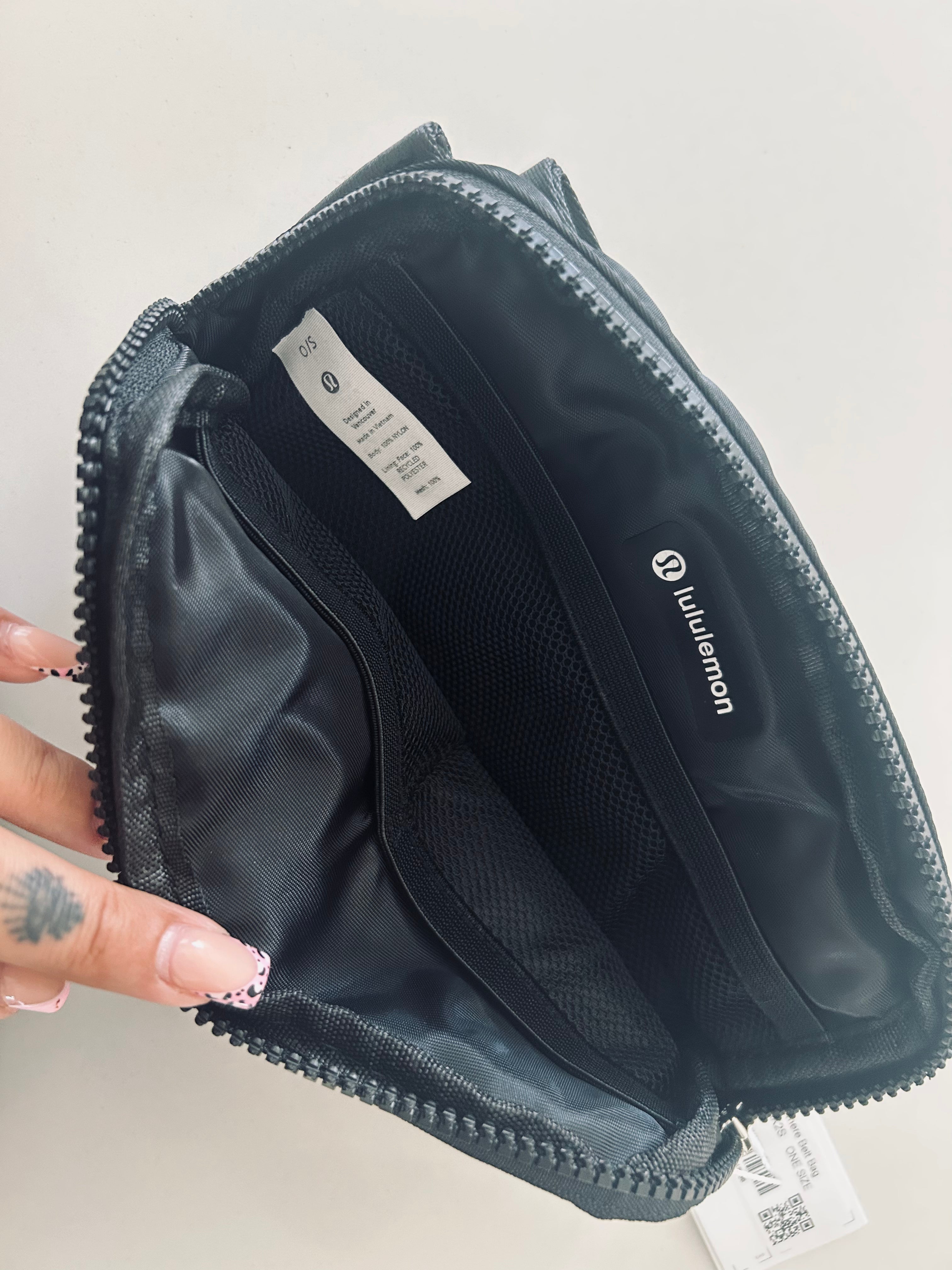 Inspired LuLuLemon everywhere belt bag