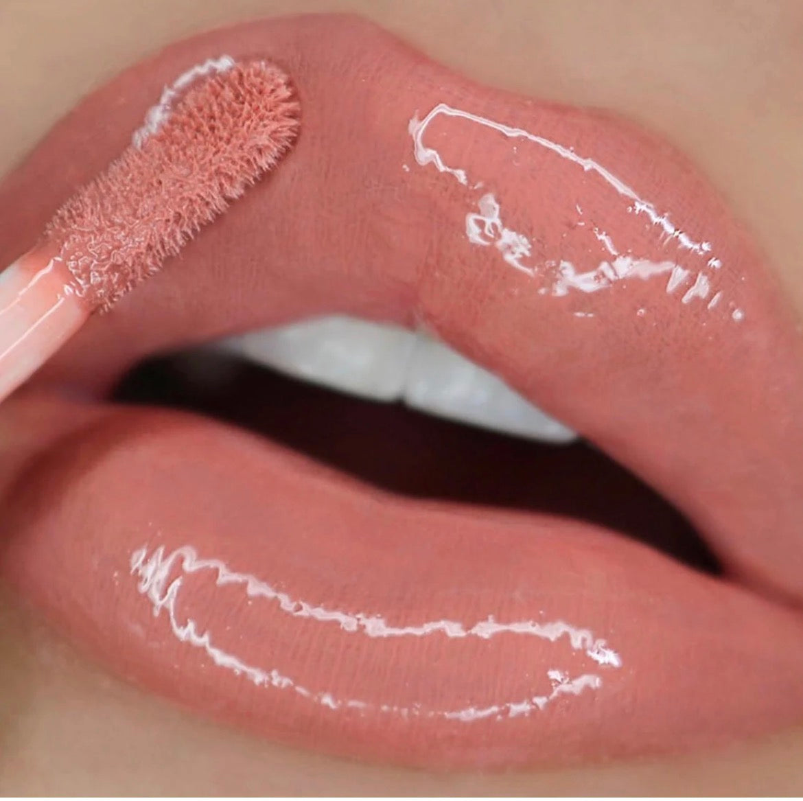 Beauty creations, get it girl lip gloss ￼