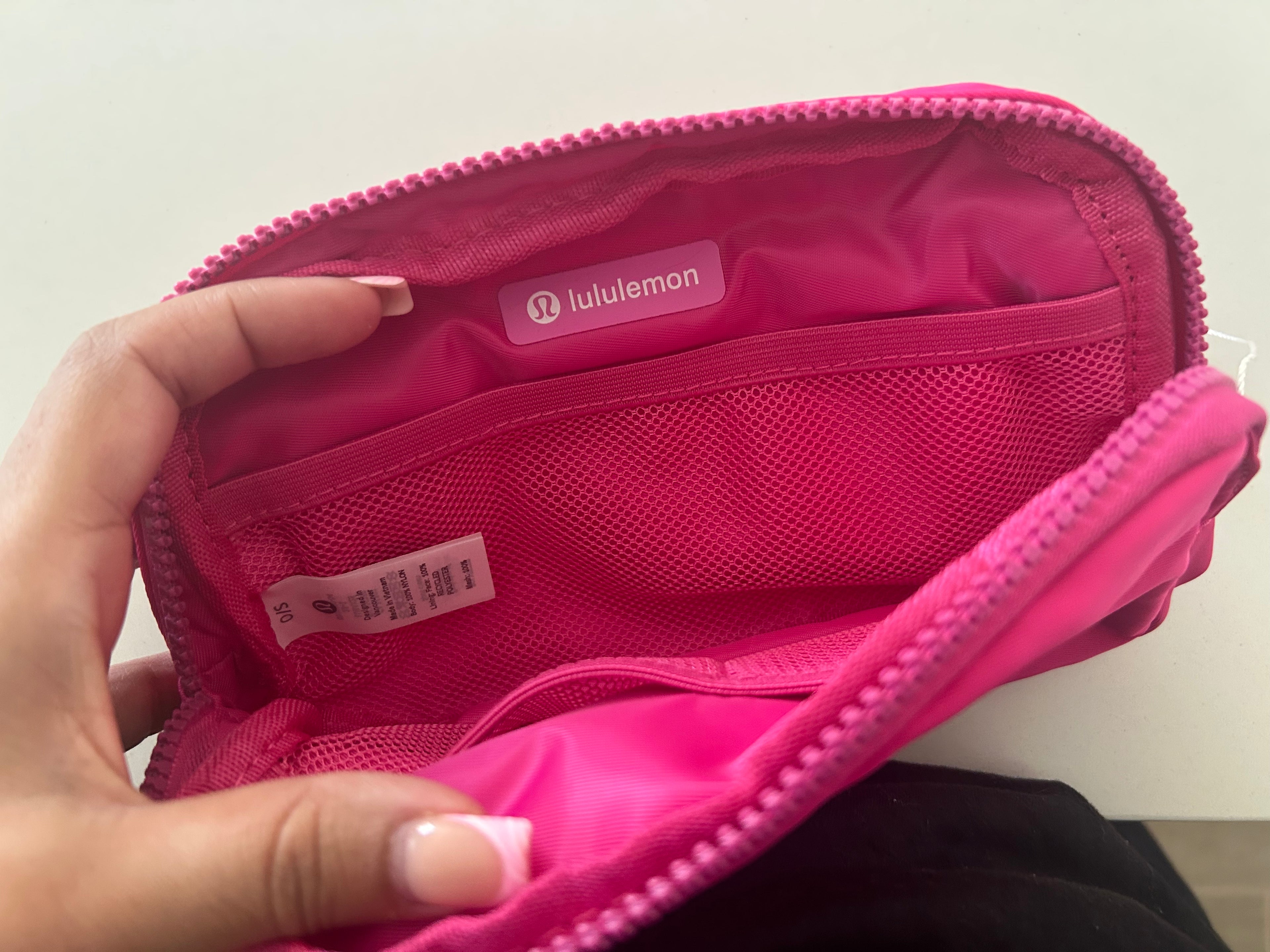 Inspired LuLuLemon everywhere belt bag