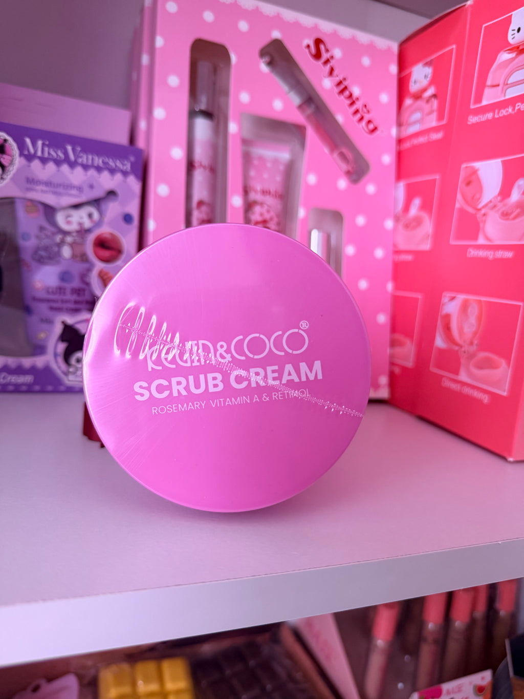 Kevin and Coco scrub cream ￼